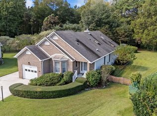 185 Canebrake Dr, New Bern, NC 28562