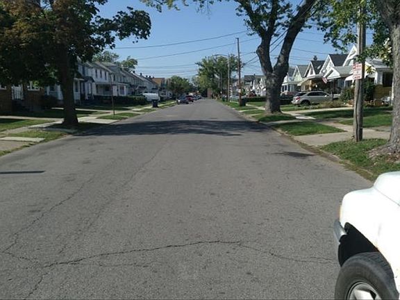 4th image of 18 Chadduck Ave