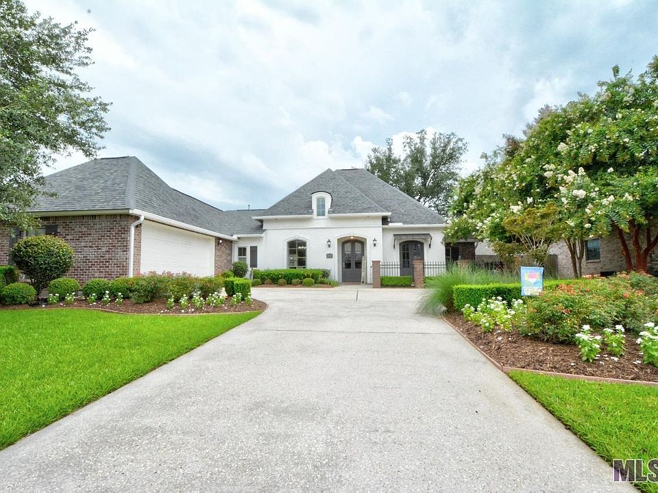 1st image of 37475 Amalfi Dr