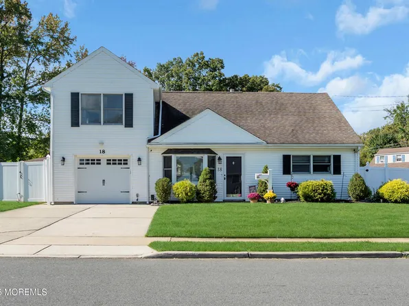 18 Monterey Drive, Hazlet, NJ 07730