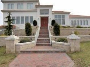 23 Deerfield Rd, Lancaster, PA 17603