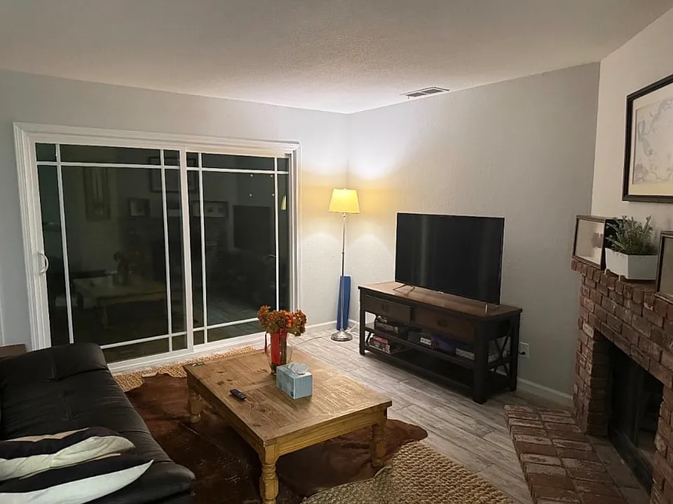 3166 Swallows Nest Dr