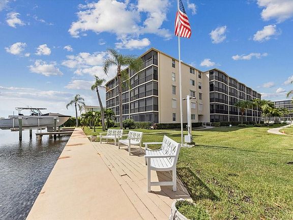 2nd image of 740 E Ocean Avenue #407