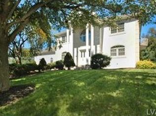 4206 Eisenhower Dr, Bethlehem, PA 18020