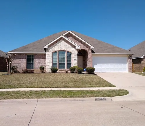 1601 White Willow Ln Photo 1