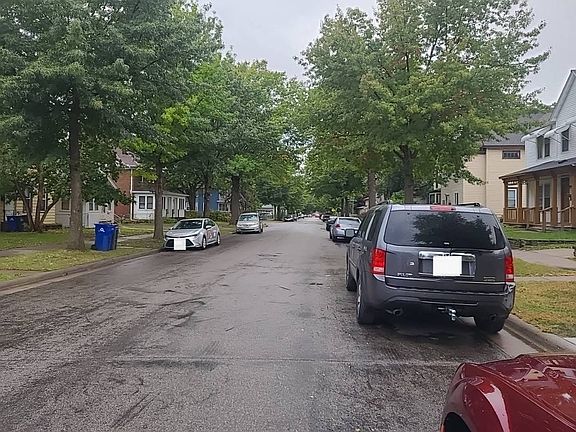 4th image of 330 Edmund Ave