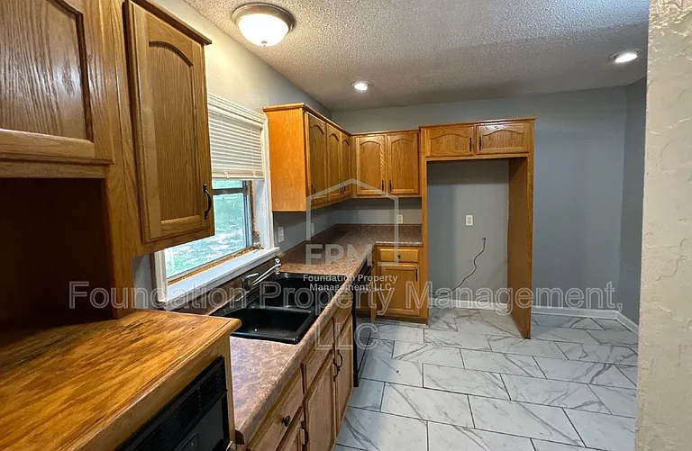 884 Blanchard Rd — Photo 6