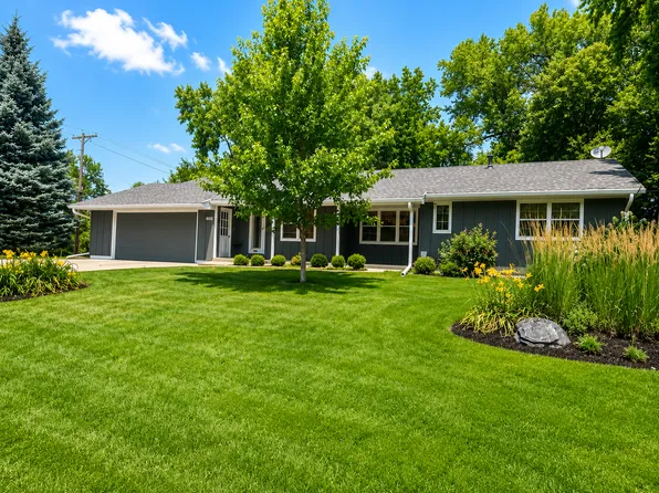 6112 Jeffrey Ln, Edina, MN 55436