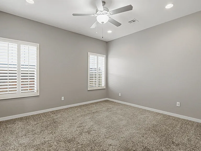 2025 William Caples St — Photo 20