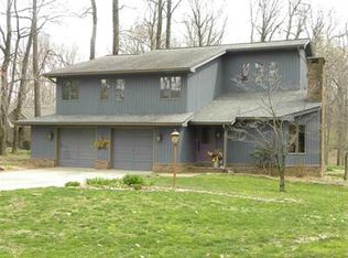 221 E Lake Inwood Dr, Princeton, IN 47670
