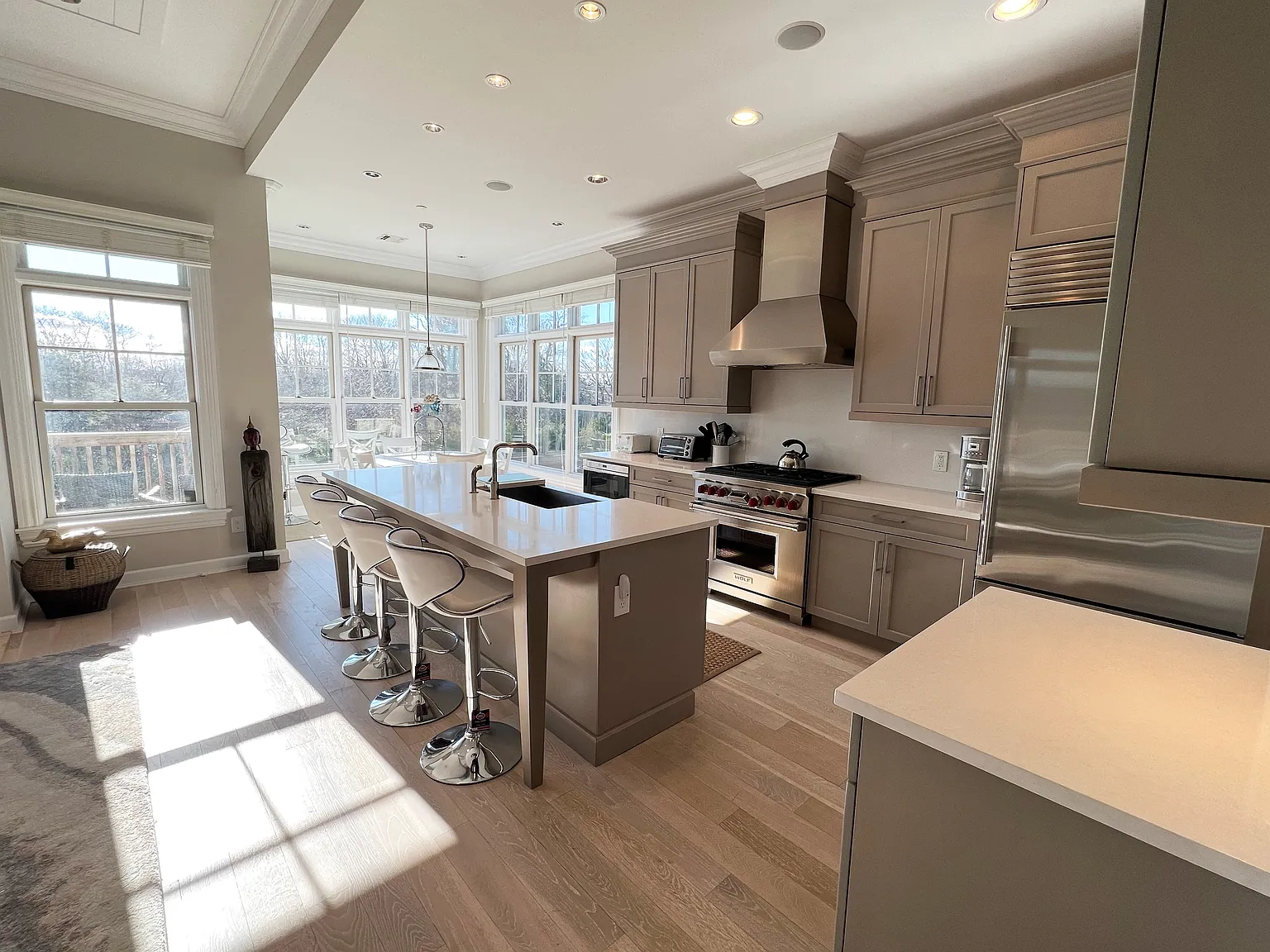 Bishops Pond Second Floor Villa - End Unit — Photo 2