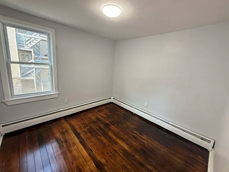 88 Cross St #2 — Photo 6