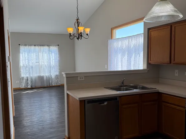 2619 River Bend Ln, Plainfield, IL 60586