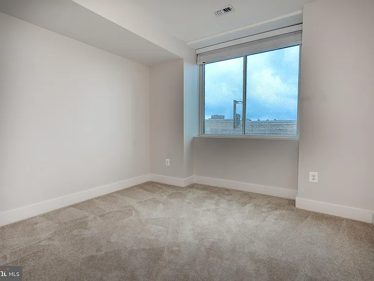 19520 Village Walk Dr #3-105 — Photo 9