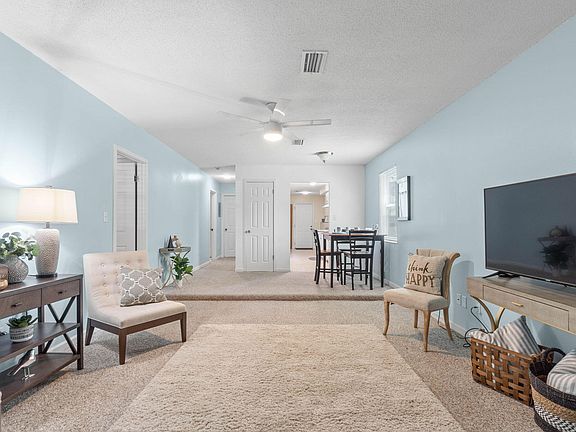 5th image of 31 Cape Dr NW APT A