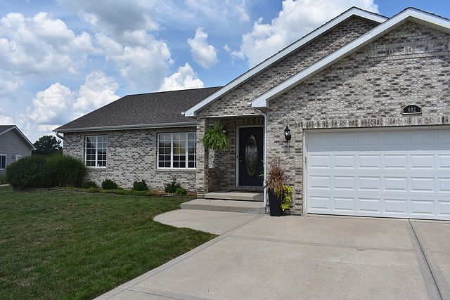 1st image of 892 Wedgewood Ct
