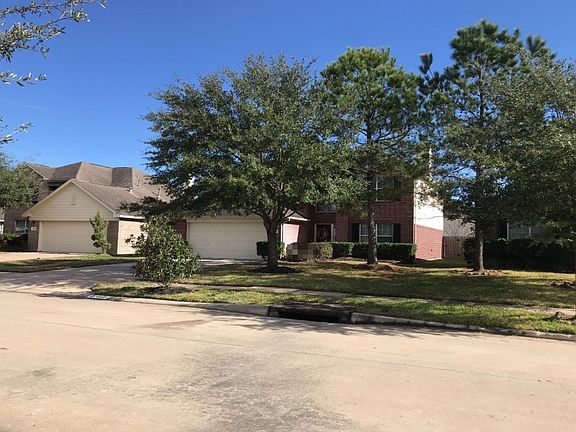 2nd image of 20118 E Lakebridge Ln