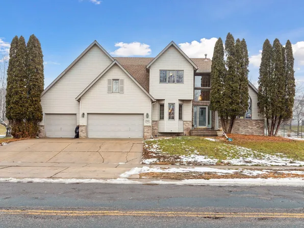 2982 Walter St, Saint Paul, MN 55109