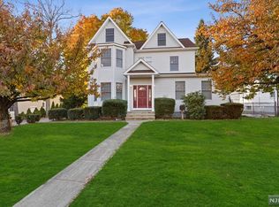 9 Gould Pl, Caldwell, NJ 07006