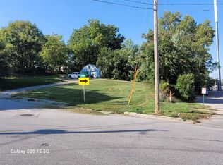 6 Hartford Ave, Des Moines, IA 50315