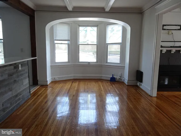 114 Levering St #2 — Photo 2