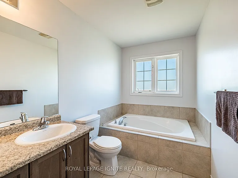 18 Monkton Cir — Photo 28