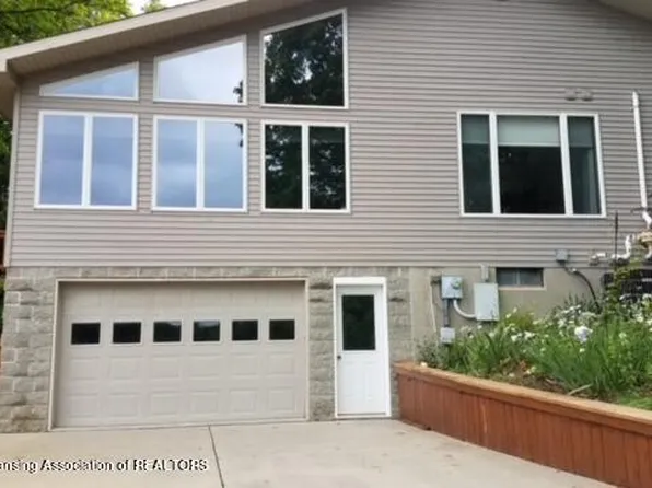 5340 Lake Dr, Owosso, MI 48867