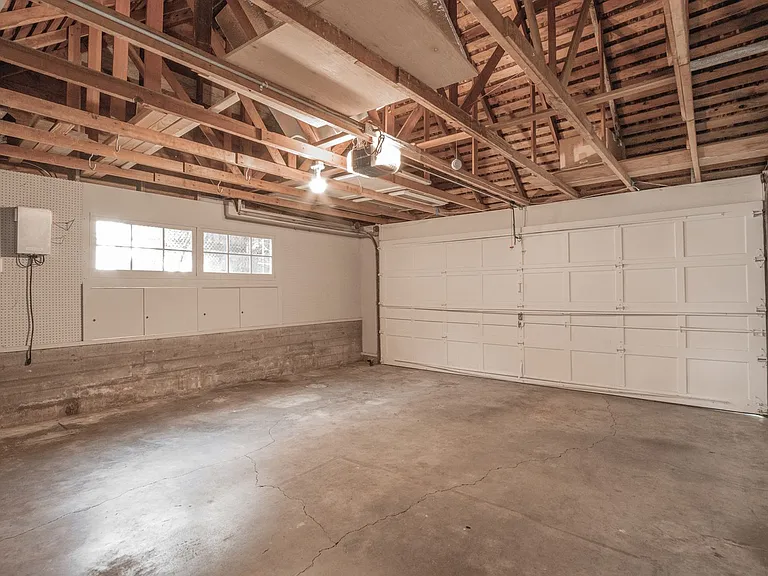4527 SW 29th Ave — Photo 26