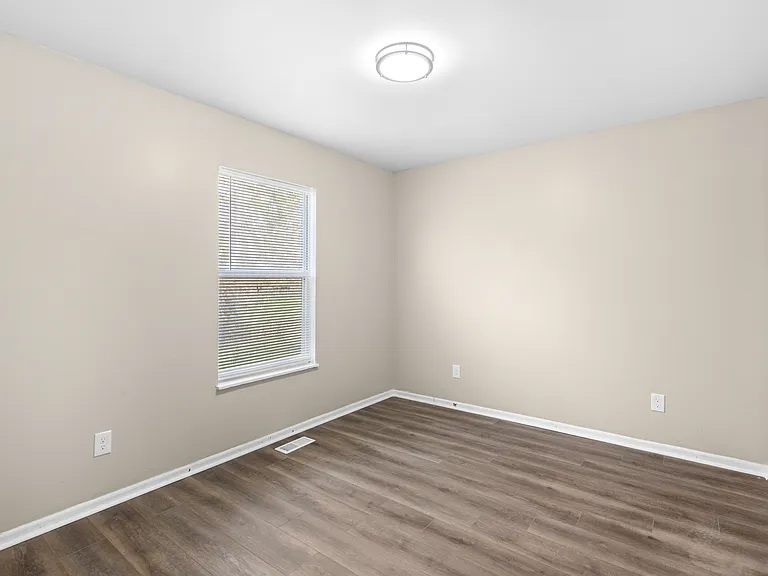 2049 Kappel Dr — Photo 15