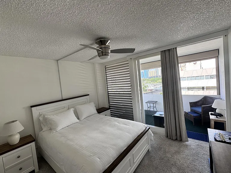 1720 Ala Moana Blvd #1009A — Photo 10