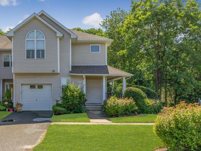 402 Willow Pond Dr, Riverhead, NY, 11901