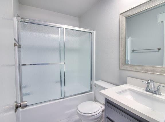 5th image of 2245 E 6th St APT 301