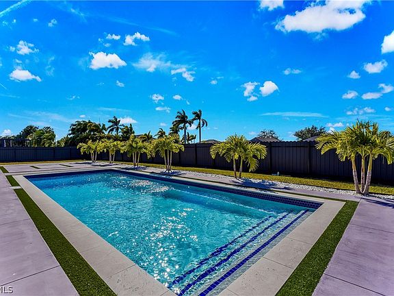 2nd image of 18 Nelson Rd N