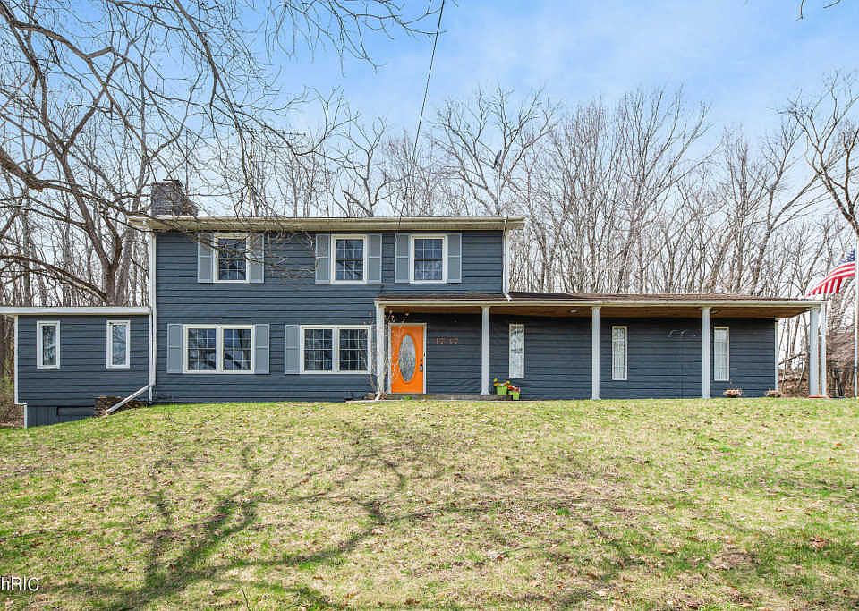 1st image of 3737 Grand River Dr NE