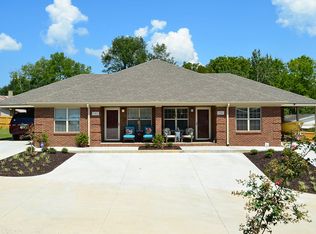 103 Indian Creek Dr, Florence, AL 35634