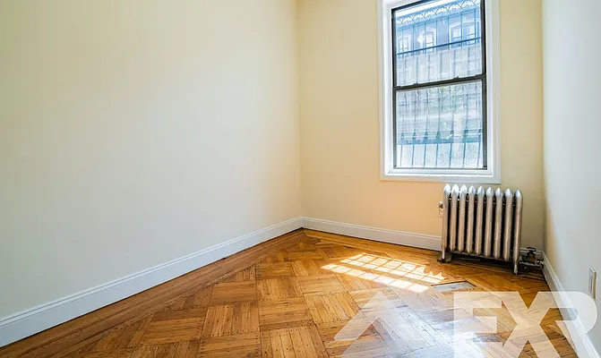 Rented by EXR | media 23