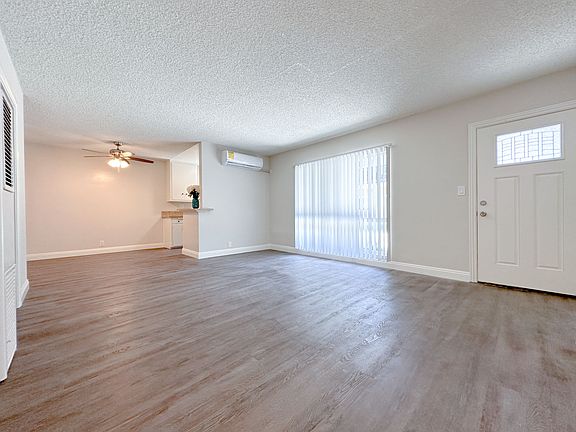 4th image of 1027 S Atlantic Blvd #9
