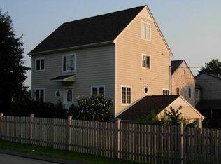 221 Gooseberry Rd, South Kingstown, RI 02879