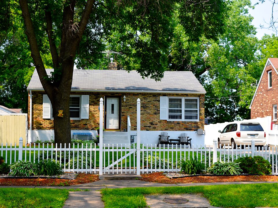 1297 Westminster front 