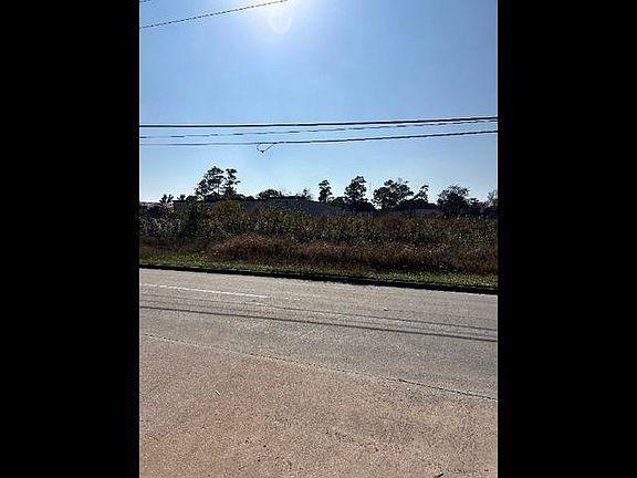 4th image of 17303 Stuebner Airline Rd