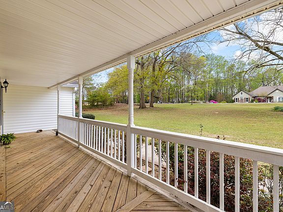 3rd image of 63 Addy Rd