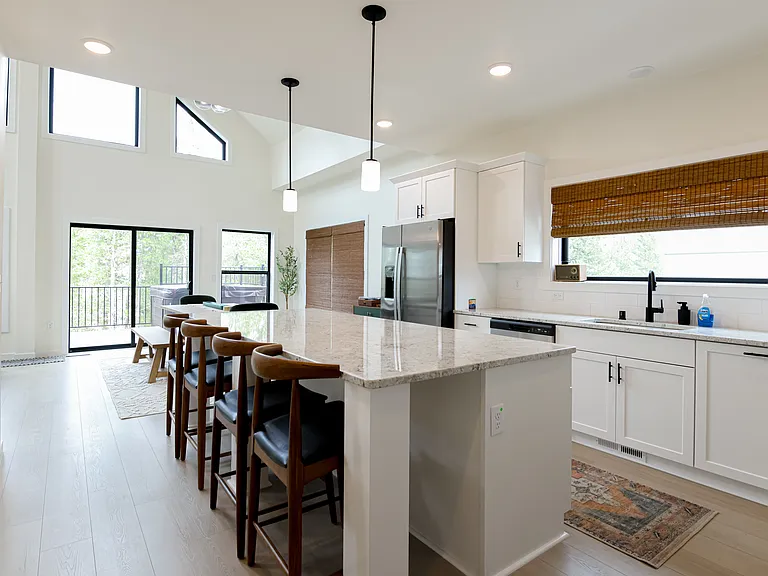 126 Brooklyn Cir — Photo 37