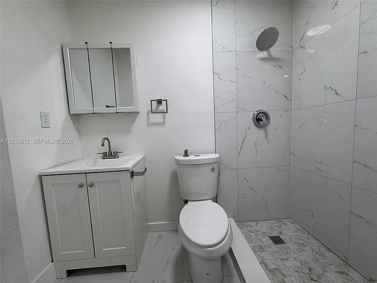 3632 SW 87th Ave #FRONT — Photo 10