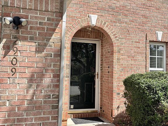 3rd image of 2909 Glade Aster Ct