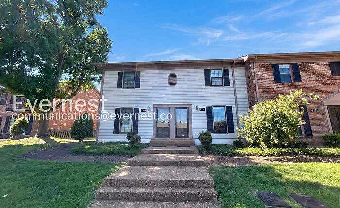 2 bed, 1.5 bath, 1116 sqft, $1,725 — Photo 1