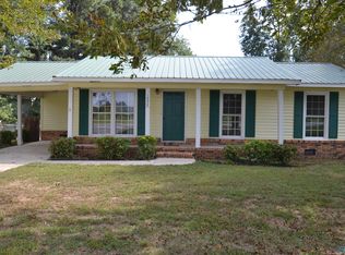 1335 Sundown Dr NW, Arab, AL 35016