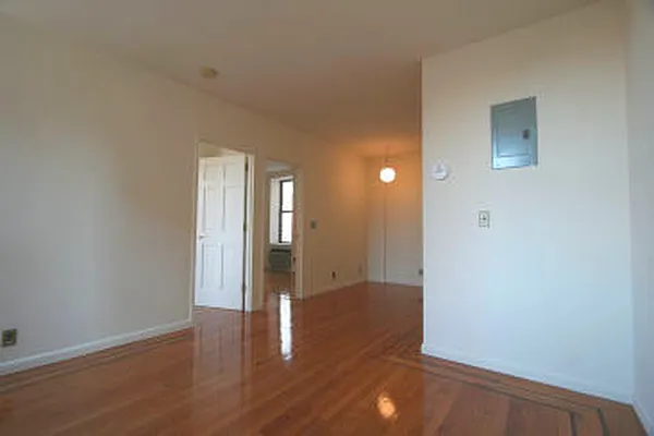 Rented by JM Preston Properties LLC | media 27