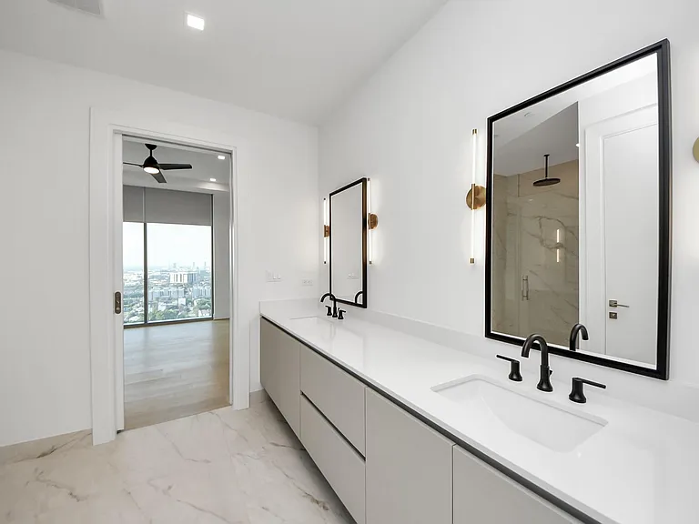 1711 Allen Pkwy #2207 — Photo 44
