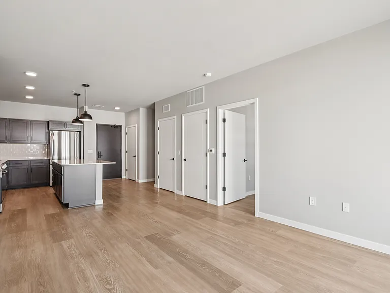 Karrick Apartments — Photo 24