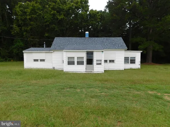 32570 Boston Rd, Painter, VA 23420